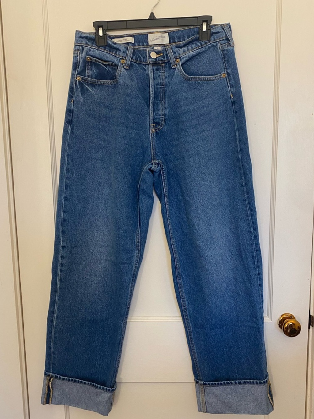 Universal Thread Women's Straight Blue Denim Jeans
